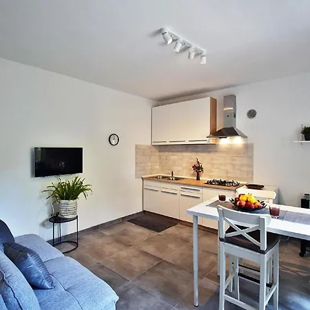 Fuer 3 Personen Ca 65 Qm In Fazana-surida, Istrien Istrische Riviera * Valbandon