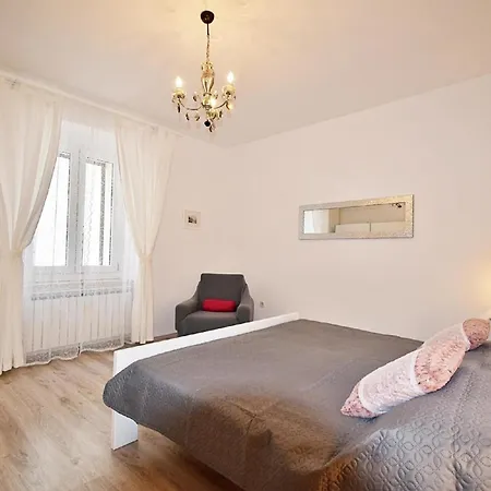 Apartment Fuer 3 Personen Ca 65 Qm In Fazana-surida, Istrien Istrische Riviera *