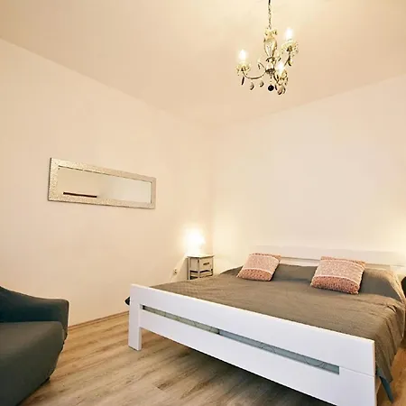 Fuer 3 Personen Ca 65 Qm In Fazana-surida, Istrien Istrische Riviera Valbandon