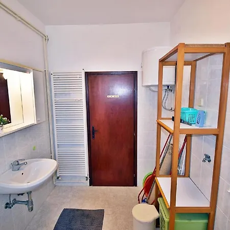 Apartment Fuer 3 Personen Ca 65 Qm In Fazana-surida, Istrien Istrische Riviera Valbandon